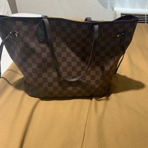 Authentic Louis Vuitton purse never full mm